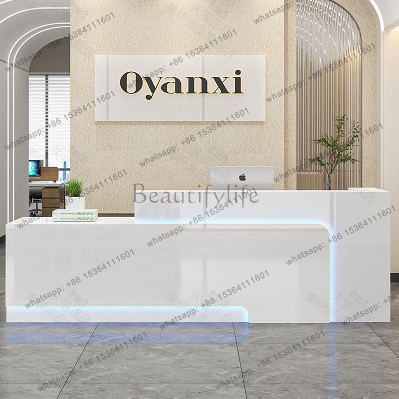 Luksusowe biurka recepcyjne w  – Home Office Industrial Design recenzja i cena