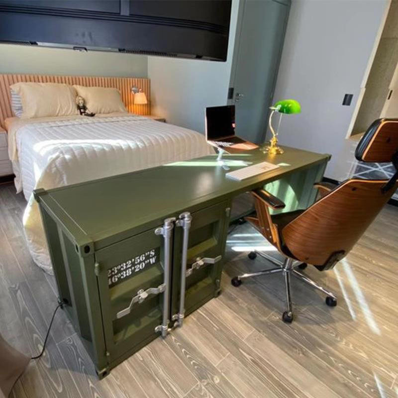 Biurko komputerowe w stylu ind – Home Office Industrial Style recenzja i cena
